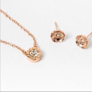 NWT Coach Necklace & Stud Earrings Set (Rose Gold)